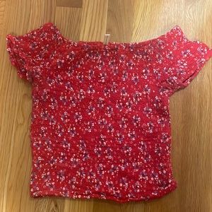 Brand: Japna. Size: XS. Red floral crop top super cute, in good condition.
